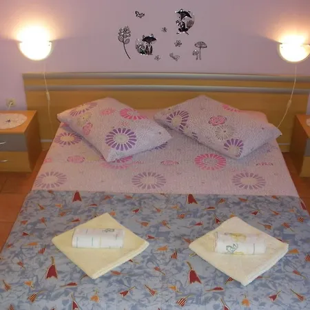 Corry 1 Διαμέρισμα Ravni